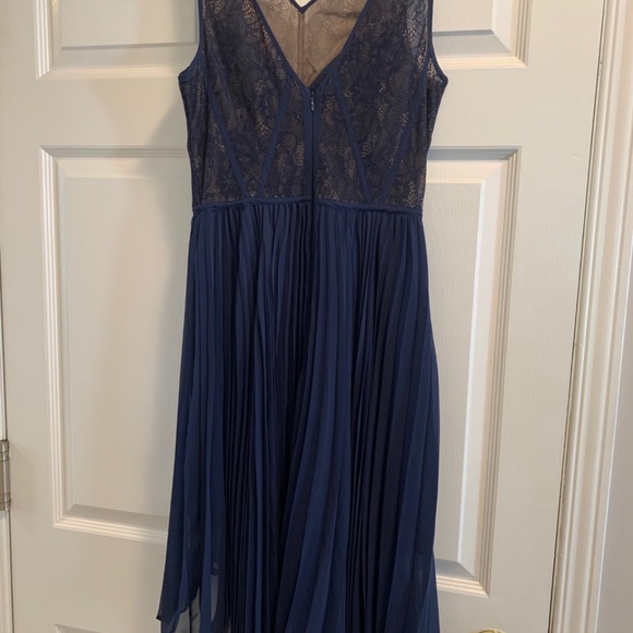 BCBG Navy Formal Lace Dress - NEVER WORN - Picture 3 of 3